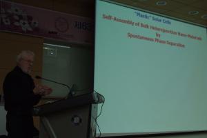 Prof. Alan J. Heeger's Lecture for transport mechanism of charge carrier in bulk heterojunction solar cell 이미지